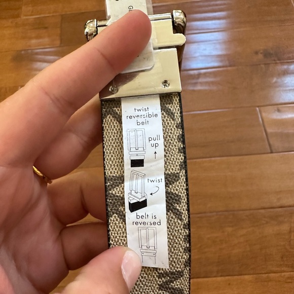NWT Michael Kors Reversible Belt - Picture 5 of 7